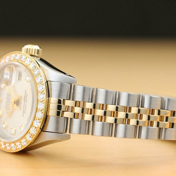 Sale! Rolex Datejust 1CT+ Diamond Bezel! Mint condition main image 4